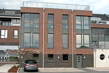 Budynek mieszkalny z cegieł Hooksiel i Chelsea